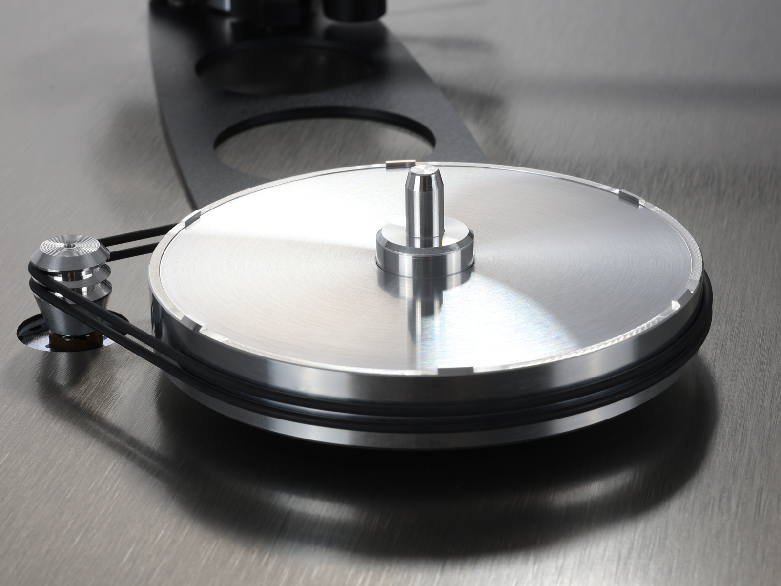 фото  виниловые проигрыватели Rega Planar 6 RS