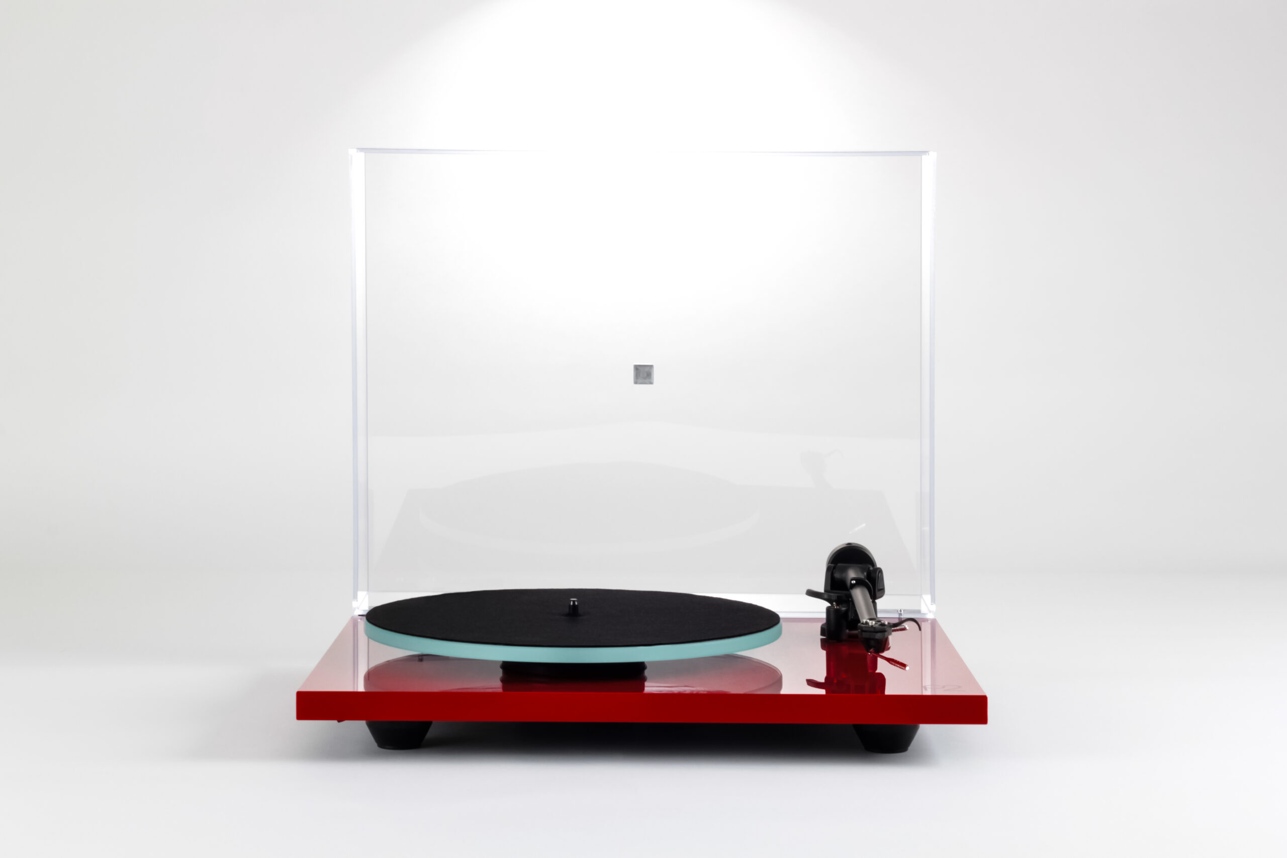 фото  виниловые проигрыватели Rega Planar 2 (Nd3)
