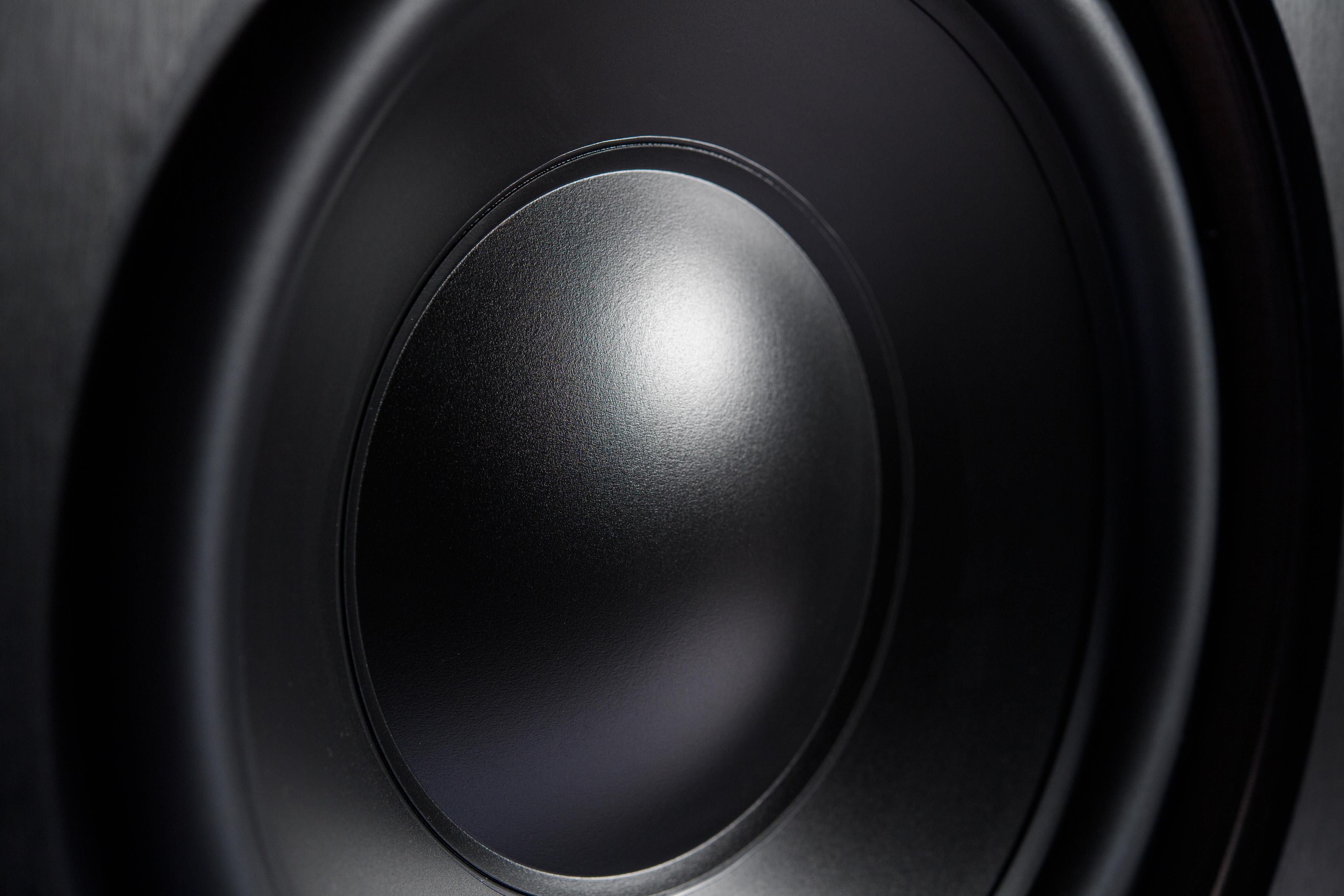 фото активные сабвуферы Velodyne DB-10