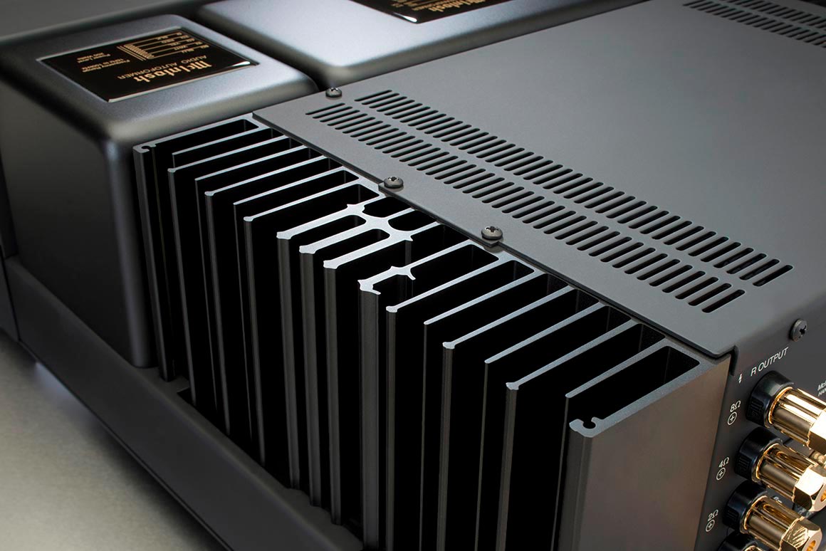 фото интегральные (полные) усилители McIntosh MAC7200