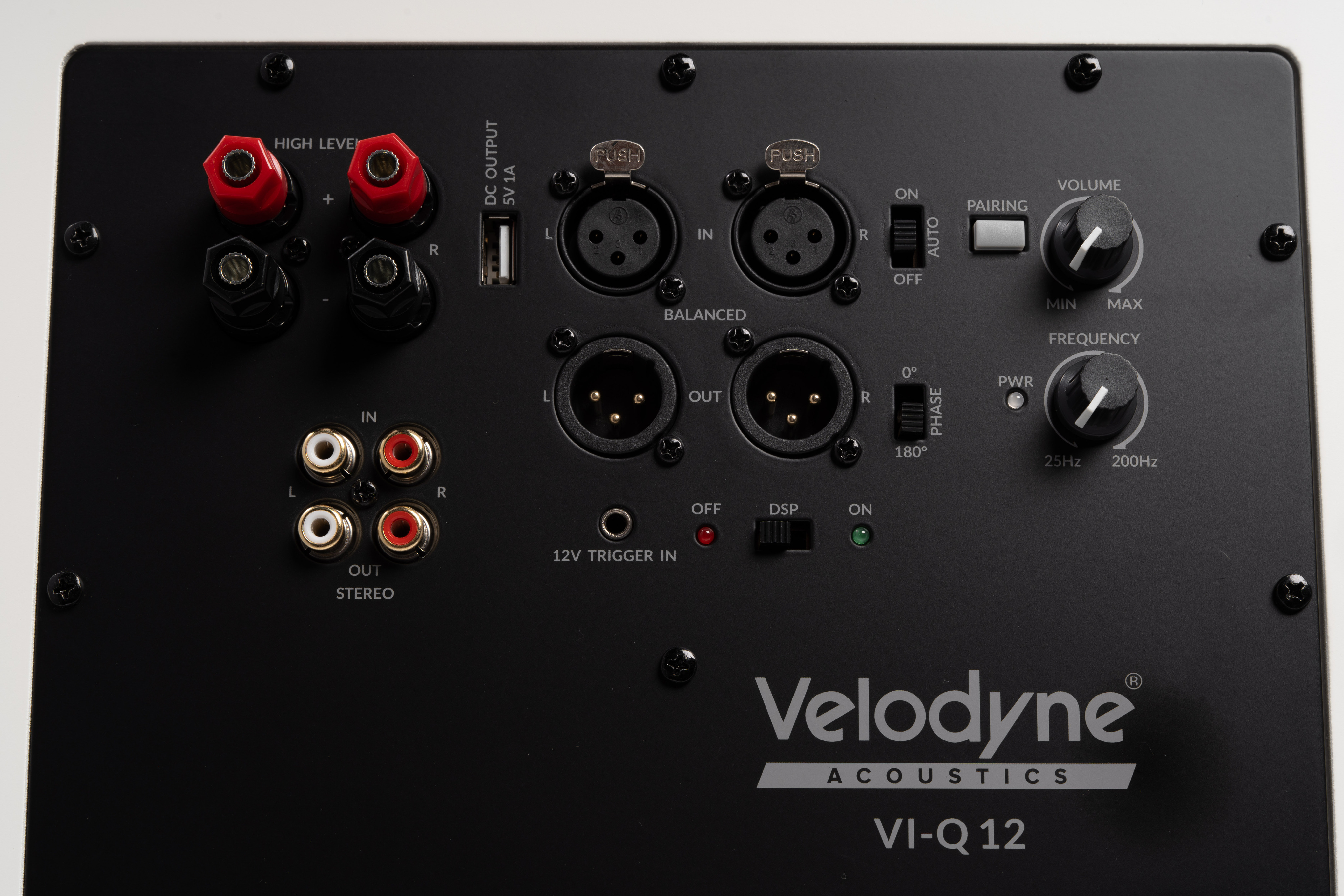 фото активные сабвуферы Velodyne Vi-Q12