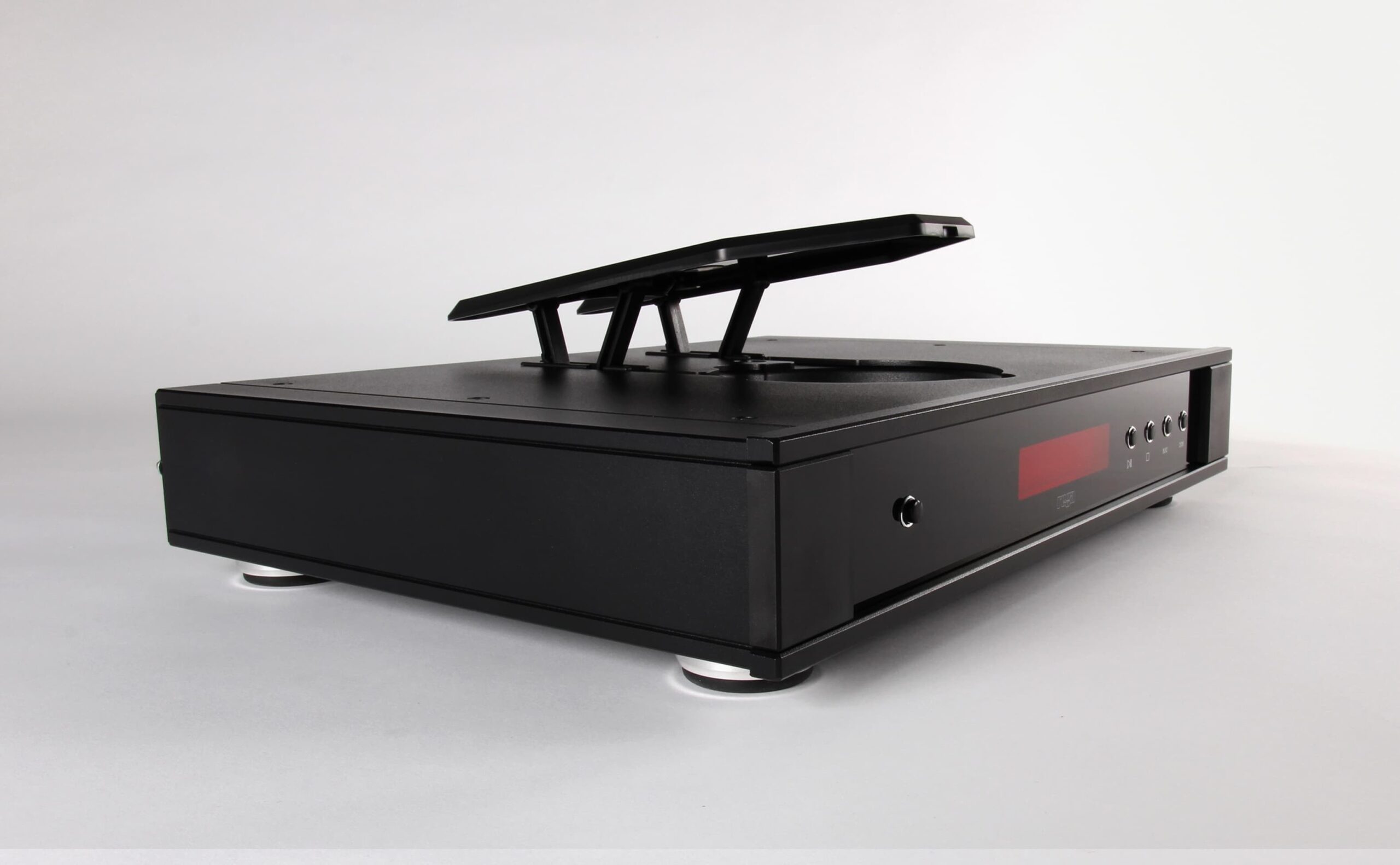 фото cd/sacd проигрыватели Rega Saturn MK3