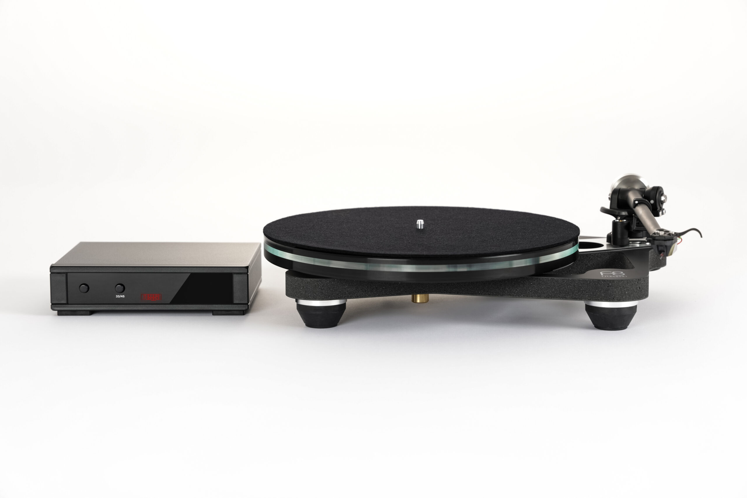 фото  виниловые проигрыватели Rega Planar 8 Nd7