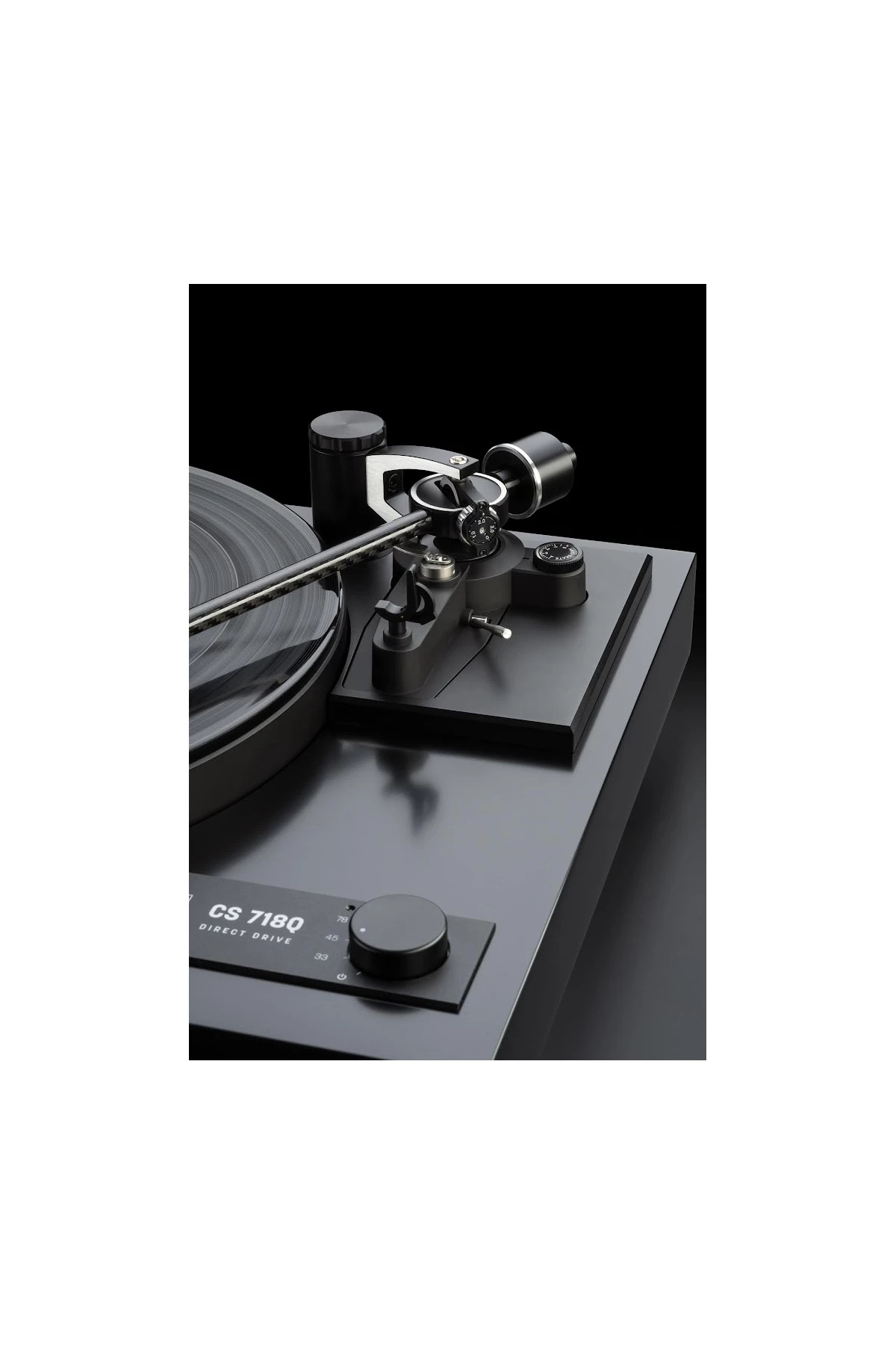 фото виниловые проигрыватели (lp) DUAL CS 718 Q