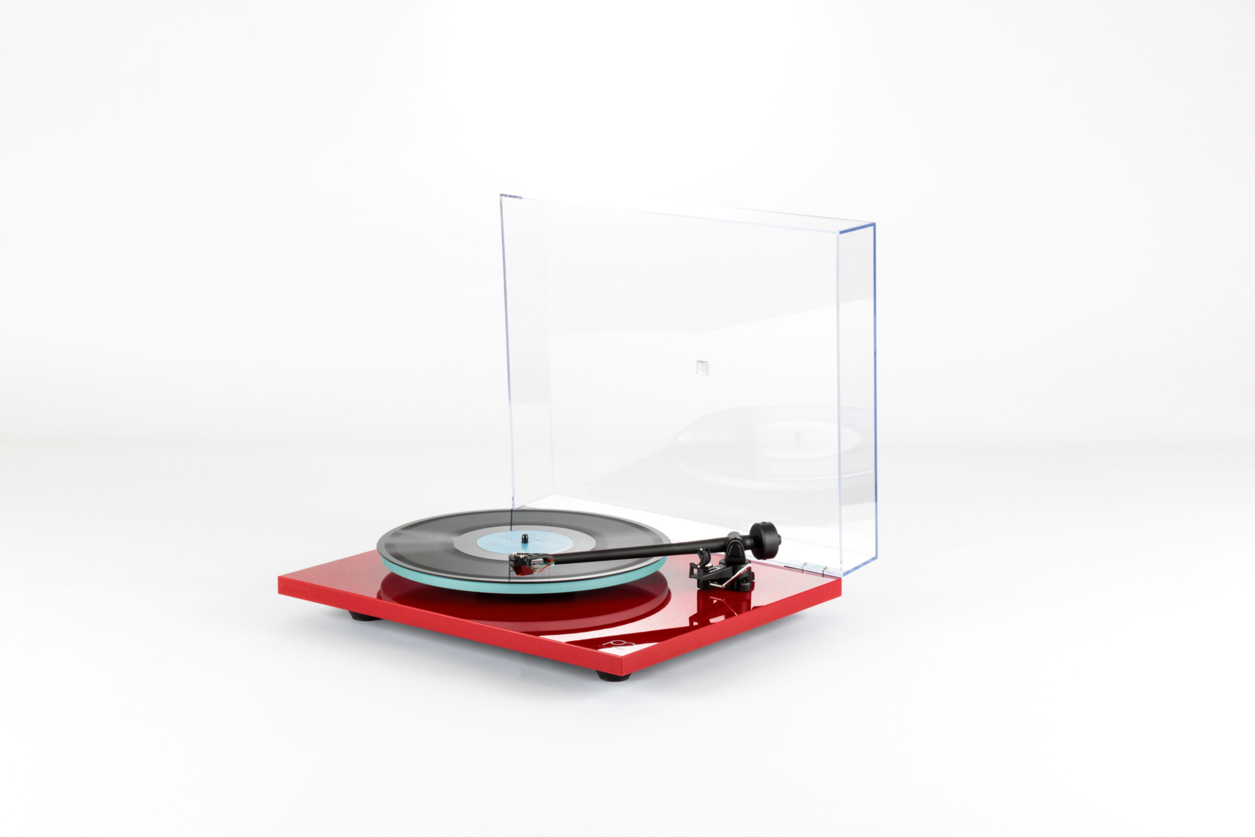 фото  виниловые проигрыватели Rega Planar 2 (Nd3)