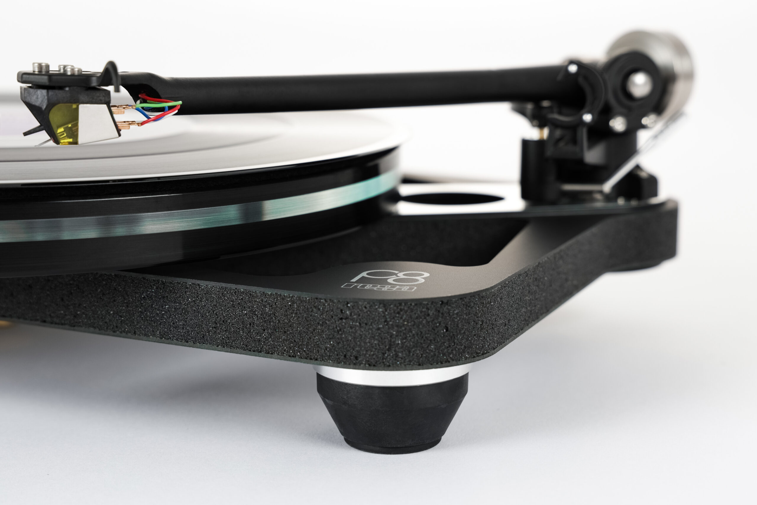 фото  виниловые проигрыватели Rega Planar 8 Nd7